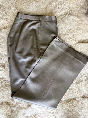 Isda & Co Sleek Greige  Silk Blend Pants 8.  EUC